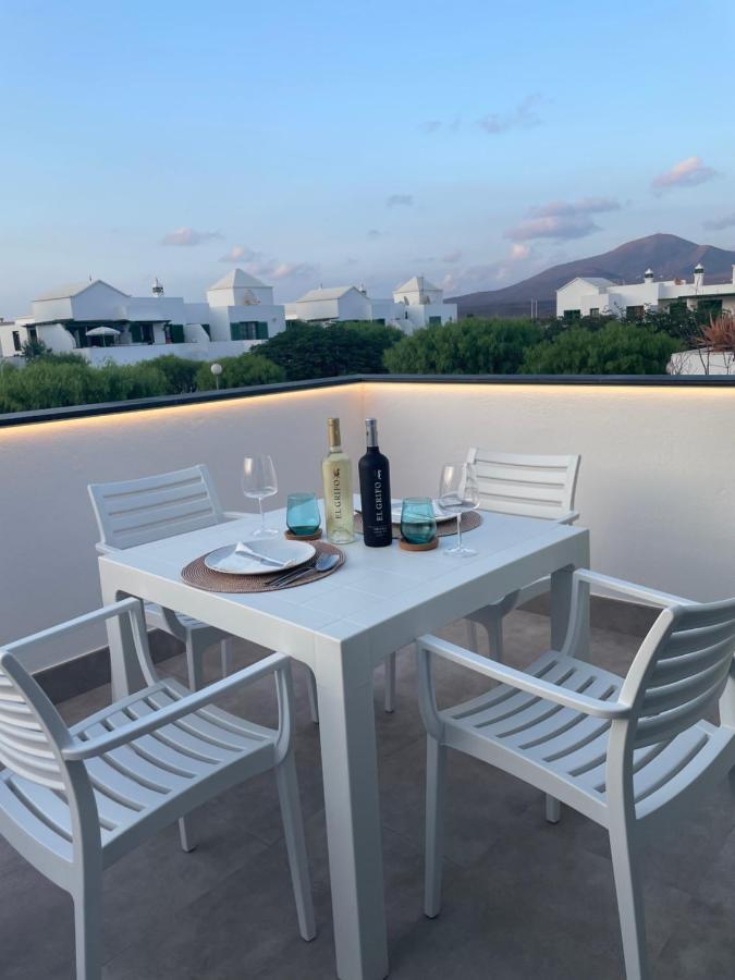 Izaro Apartamento Atico de Lujo cerca de Playa Dorada Playa Blanca  Exterior foto